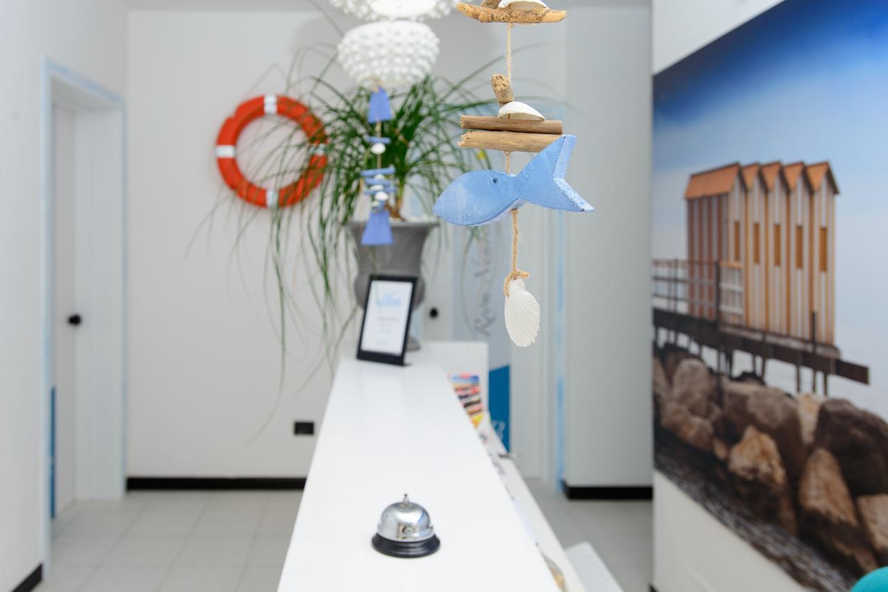 Blu Side Hotel & Residence ตอร์เร ซาน จิโอวานนิ อูเจนโต ภายนอก รูปภาพ