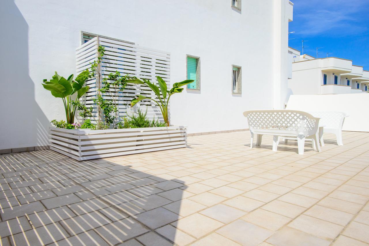 Blu Side Hotel & Residence ตอร์เร ซาน จิโอวานนิ อูเจนโต ภายนอก รูปภาพ
