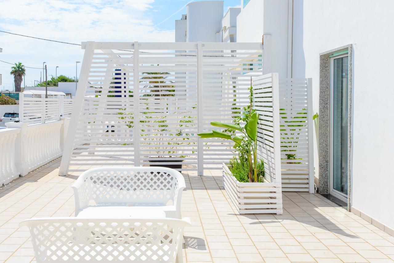 Blu Side Hotel & Residence ตอร์เร ซาน จิโอวานนิ อูเจนโต ภายนอก รูปภาพ
